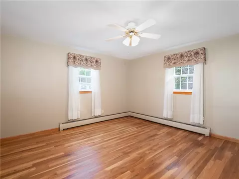 Bedroom - 77 Drybrook Rd, Warwick, RI 02889 photo 4 of 4