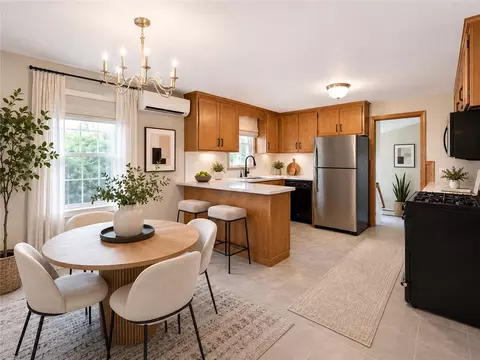 Dining - 77 Drybrook Rd, Warwick, RI 02889 photo 1 of 1