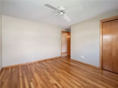 Bedroom - 77 Drybrook Rd, Warwick, RI 02889 photo 2 of 4