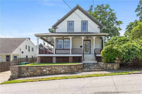 Exterior - 20 Spring Garden St, Warwick, RI 02888 photo 4 of 11