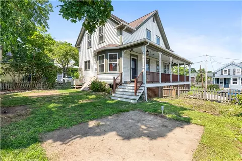 Exterior - 20 Spring Garden St, Warwick, RI 02888 photo 10 of 11
