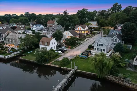 View/Area - 20 Spring Garden St, Warwick, RI 02888 photo 6 of 7