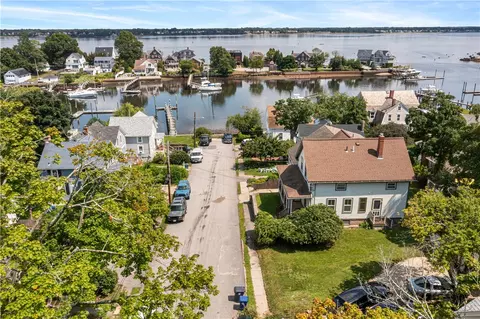 View/Area - 20 Spring Garden St, Warwick, RI 02888 photo 4 of 7