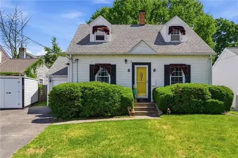 69 Roger Williams Ave, Rumford, RI 02916