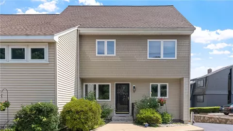 Exterior - 4042 Post Rd #5, Warwick, RI 02886 photo 2 of 7