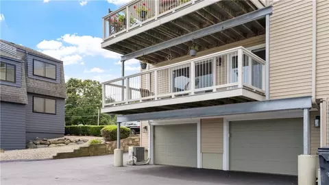 Exterior - 4042 Post Rd #5, Warwick, RI 02886 photo 7 of 7