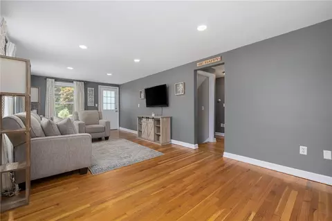 Living - 205 Read Ave, Coventry, RI 02816 photo 3 of 6
