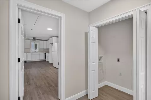 Entry Way - 68 Uncas St, Warwick, RI 02889 photo 5 of 14
