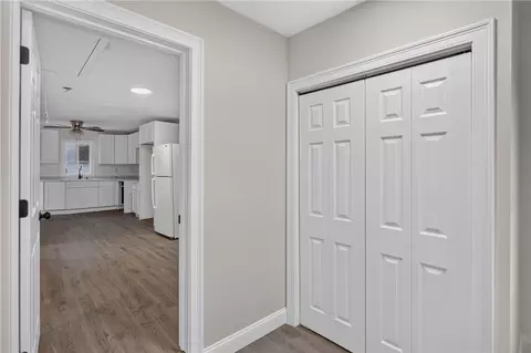 Entry Way - 68 Uncas St, Warwick, RI 02889 photo 8 of 14