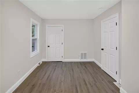 Bedroom - 68 Uncas St, Warwick, RI 02889 photo 10 of 11