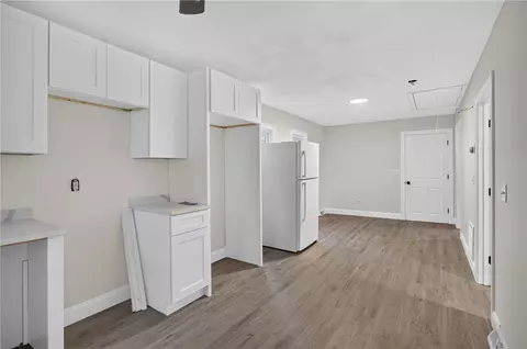 Entry Way - 68 Uncas St, Warwick, RI 02889 photo 2 of 14