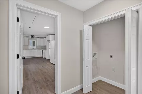 Entry Way - 68 Uncas St, Warwick, RI 02889 photo 5 of 14