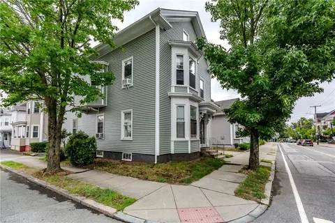 229 Gano St, Providence, RI 02906