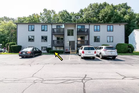 39 Kristee Cir #39, West Warwick, RI 02893