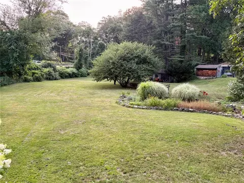 Exterior - 31 Hamilton Hl, Glocester, RI 02814 photo 2 of 4