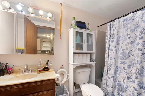 Bath - 10 Stone St, Coventry, RI 02816 photo 3 of 3