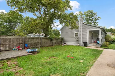 Exterior - 10 Stone St, Coventry, RI 02816 photo 4 of 4