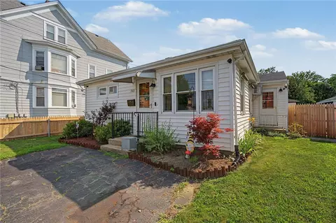 Exterior - 348 Park Pl, Woonsocket, RI 02895 photo 3 of 11