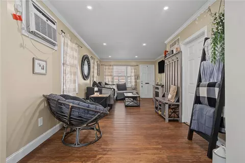 Entry Way - 348 Park Pl, Woonsocket, RI 02895 photo 2 of 2