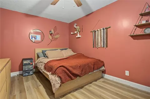 Bedroom - 348 Park Pl, Woonsocket, RI 02895 photo 4 of 5