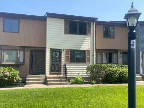 275 Grotto Ave #7, Pawtucket, RI 02860