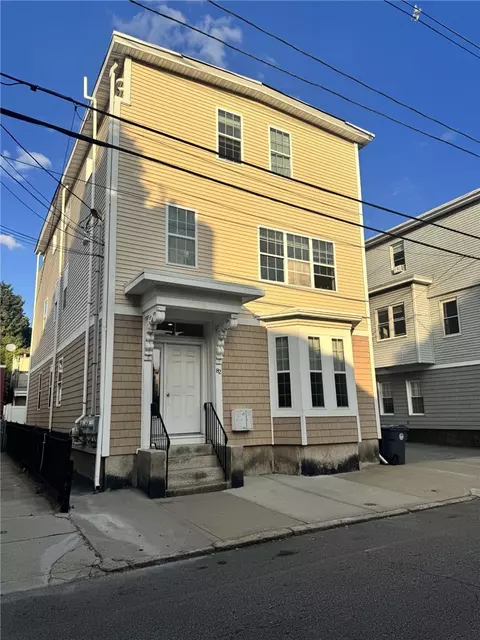 82 Sutton St, Providence, RI 02903