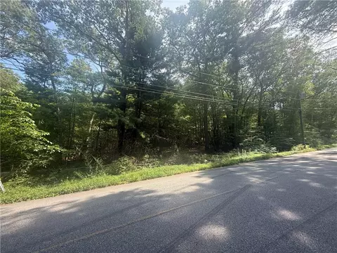 18 Ledge Hill Rd, Sterling, CT 06377 photo 2