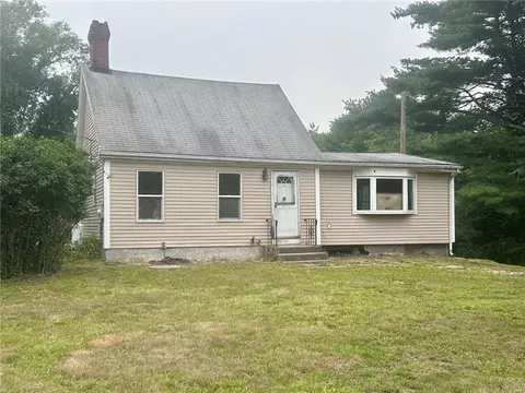 Exterior - 31 Phillips Hill Rd, Coventry, RI 02816 photo 1 of 5