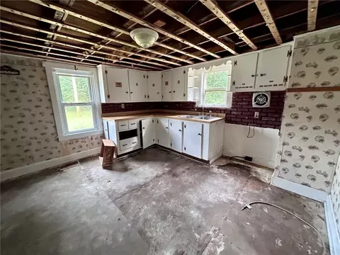 Kitchen - 31 Phillips Hill Rd, Coventry, RI 02816 photo 2 of 3