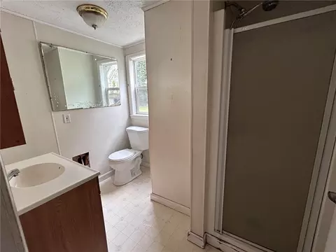Bath - 31 Phillips Hill Rd, Coventry, RI 02816 photo 1 of 3