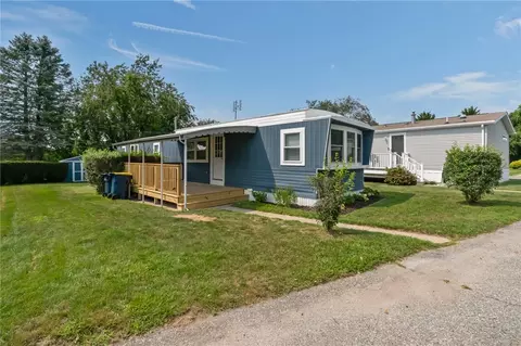 39 Cathy Cir, Portsmouth, RI 02871