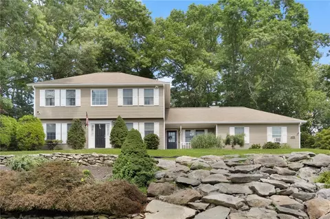 25 Factory Pond Cir, Greenville, RI 02828