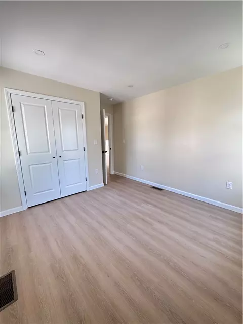 Bedroom - 160 Fifth Ave, Woonsocket, RI 02895 photo 4 of 6