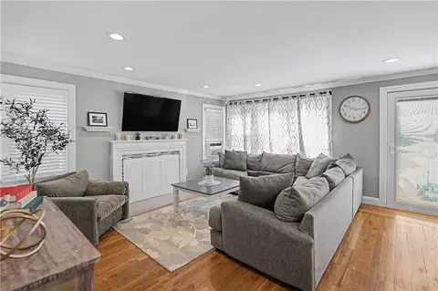 Living - 16 Edison St, Warwick, RI 02889 photo 1 of 3