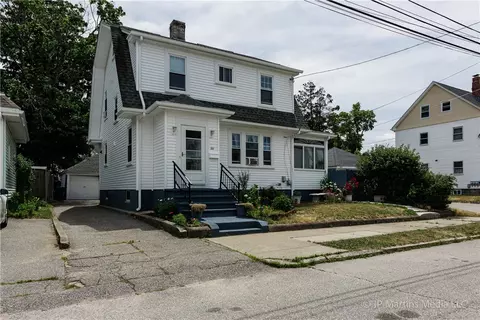 146 Garden St, Cranston, RI 02910