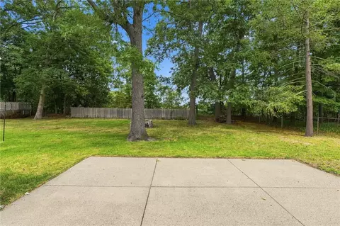 Exterior - 124 Chatworth Ave, Warwick, RI 02886 photo 4 of 8