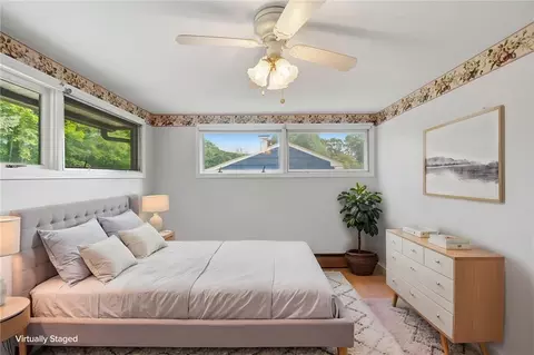 Bedroom - 124 Chatworth Ave, Warwick, RI 02886 photo 4 of 6