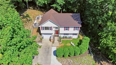 37 Gem St, North Providence, RI 02904