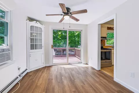 Living - 614 Bound Rd, Woonsocket, RI 02895 photo 4 of 7