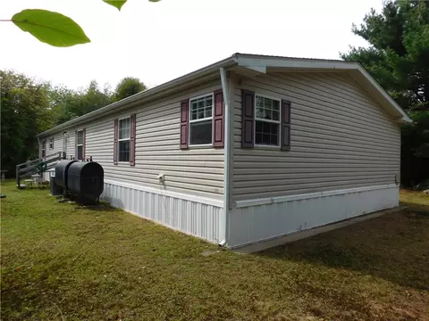 Exterior - 114 Sandy Bottom Rd, Coventry, RI 02816 photo 3 of 11