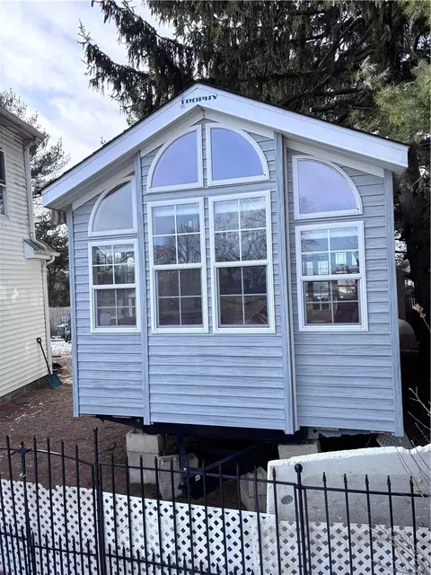 245 Manton St, Pawtucket, RI 02861