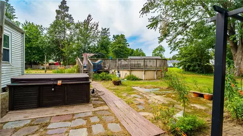 Exterior - 27 Lydick Ave, Warwick, RI 02888 photo 7 of 10