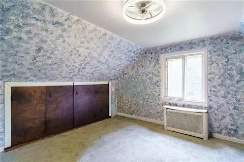 Bedroom - 27 Lydick Ave, Warwick, RI 02888 photo 5 of 7