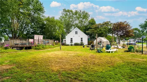 Exterior - 27 Lydick Ave, Warwick, RI 02888 photo 3 of 10