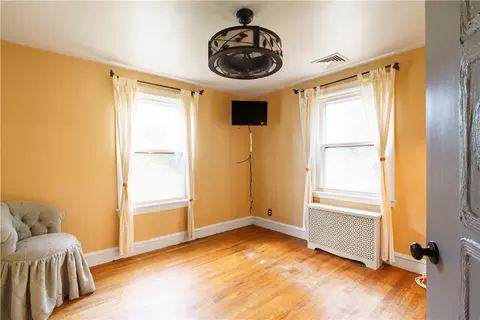 Bedroom - 27 Lydick Ave, Warwick, RI 02888 photo 1 of 7