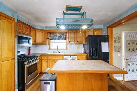 Kitchen - 27 Lydick Ave, Warwick, RI 02888 photo 2 of 2