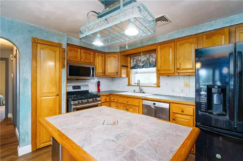 Kitchen - 27 Lydick Ave, Warwick, RI 02888 photo 1 of 2