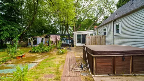 Exterior - 27 Lydick Ave, Warwick, RI 02888 photo 5 of 10