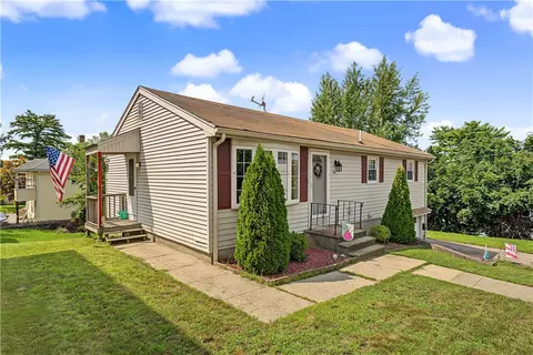 69 Thomas St, Woonsocket, RI 02895