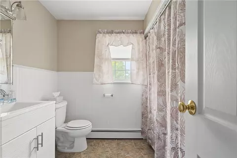 69 Thomas St, Woonsocket, RI 02895 photo 13